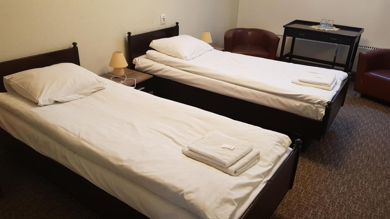Hotel Melturi Bilik gambar